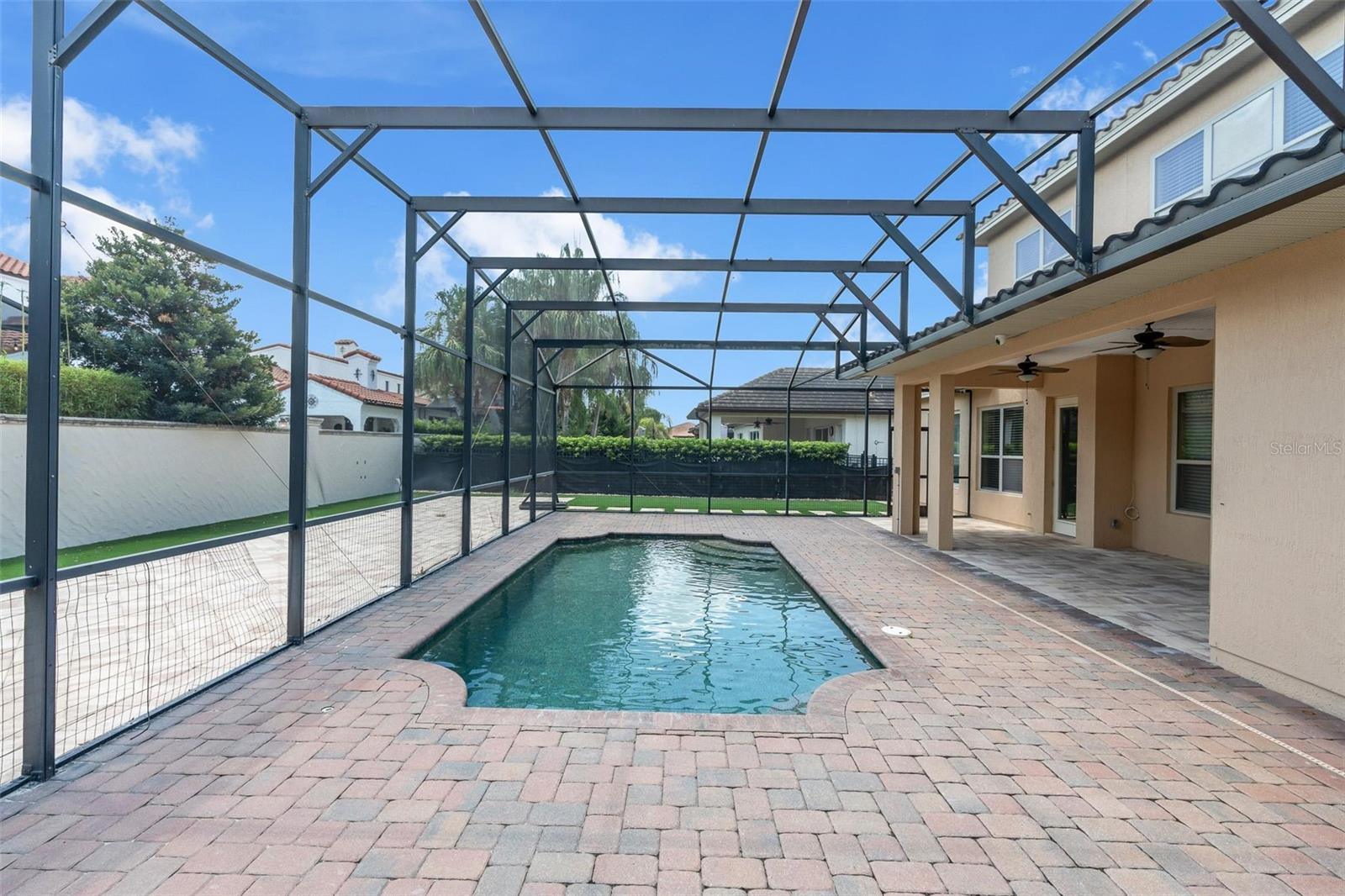 CASA DEL LAGO-REPLAT - Residential