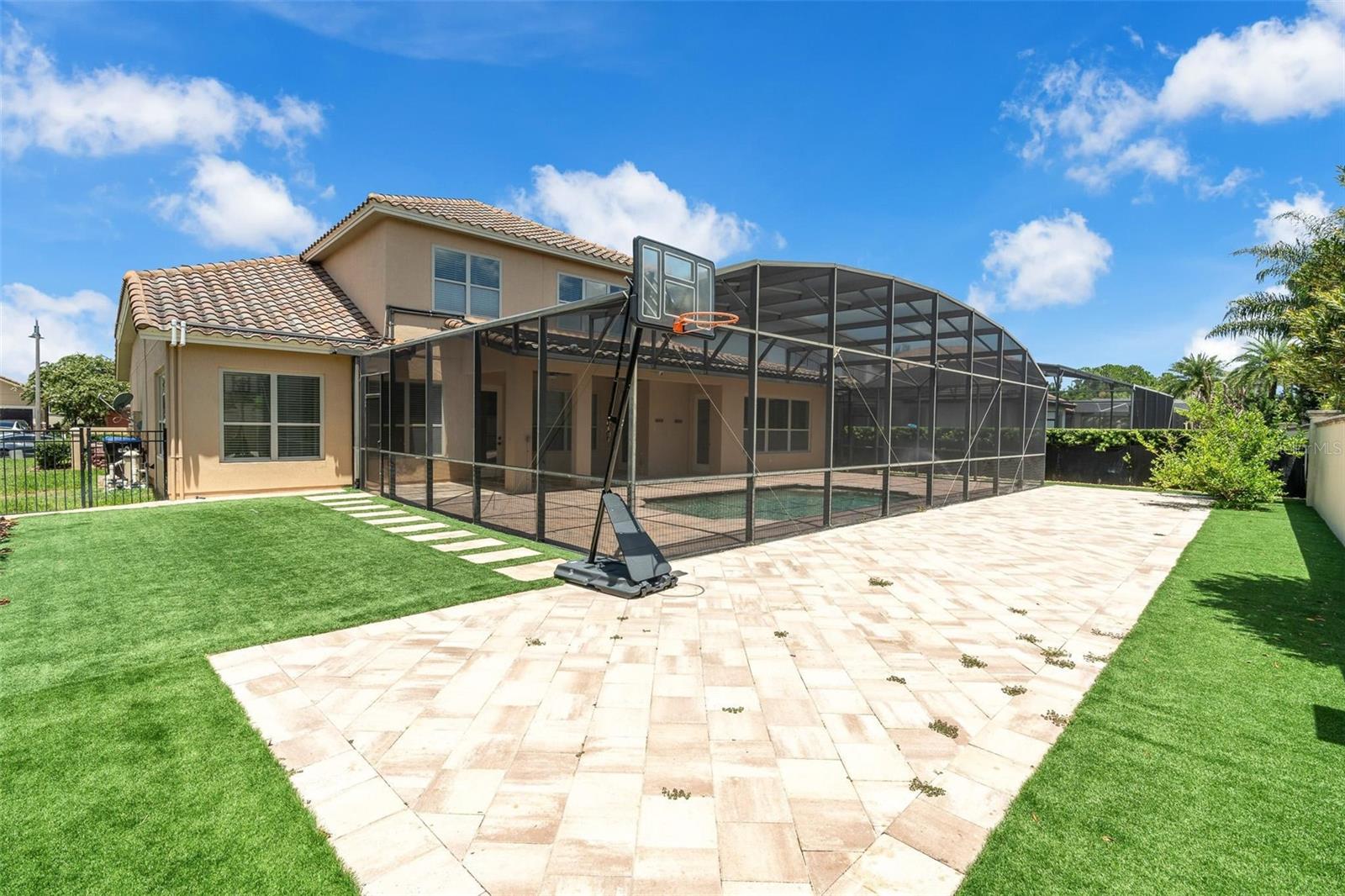 CASA DEL LAGO-REPLAT - Residential