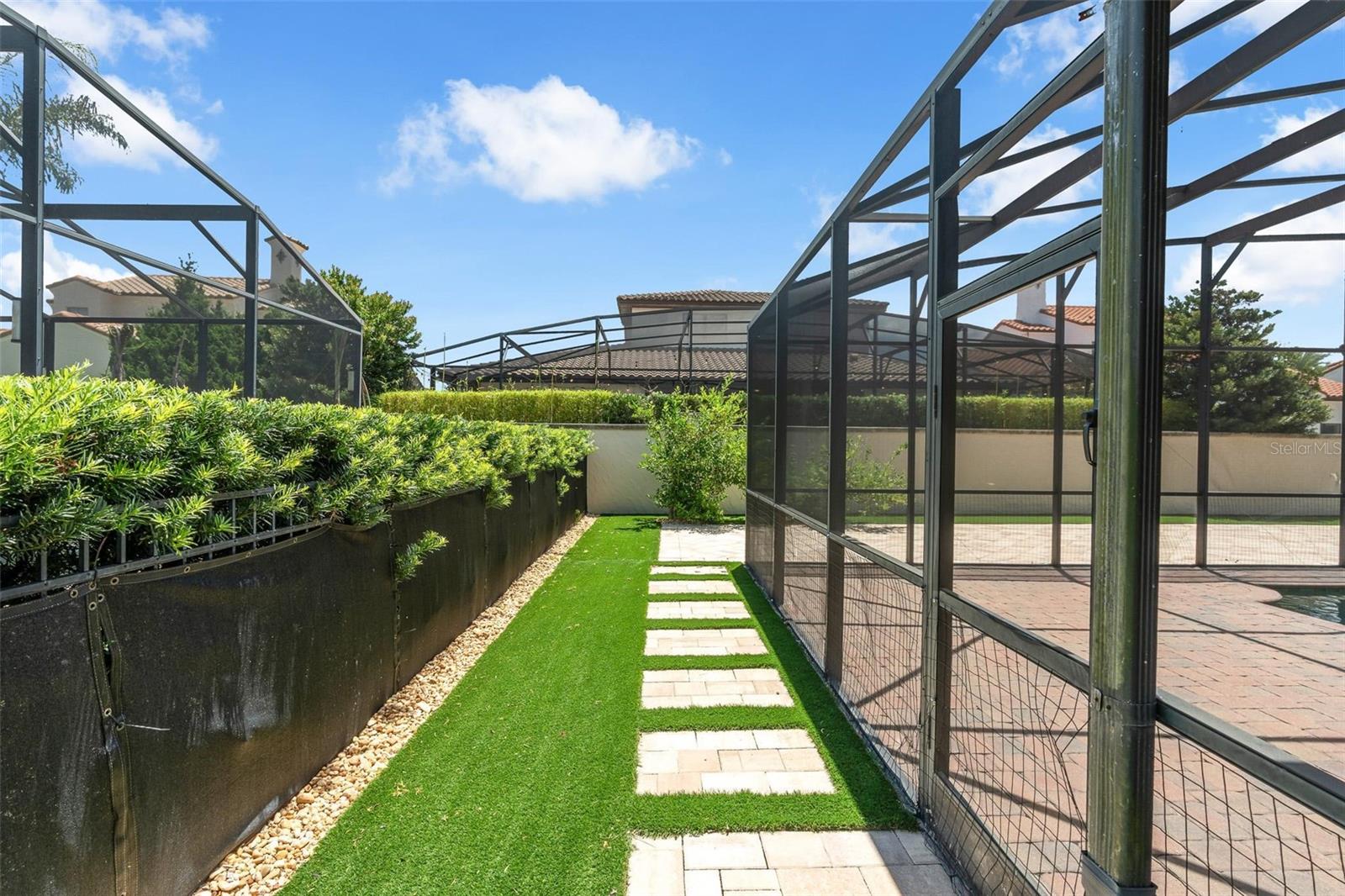 CASA DEL LAGO-REPLAT - Residential