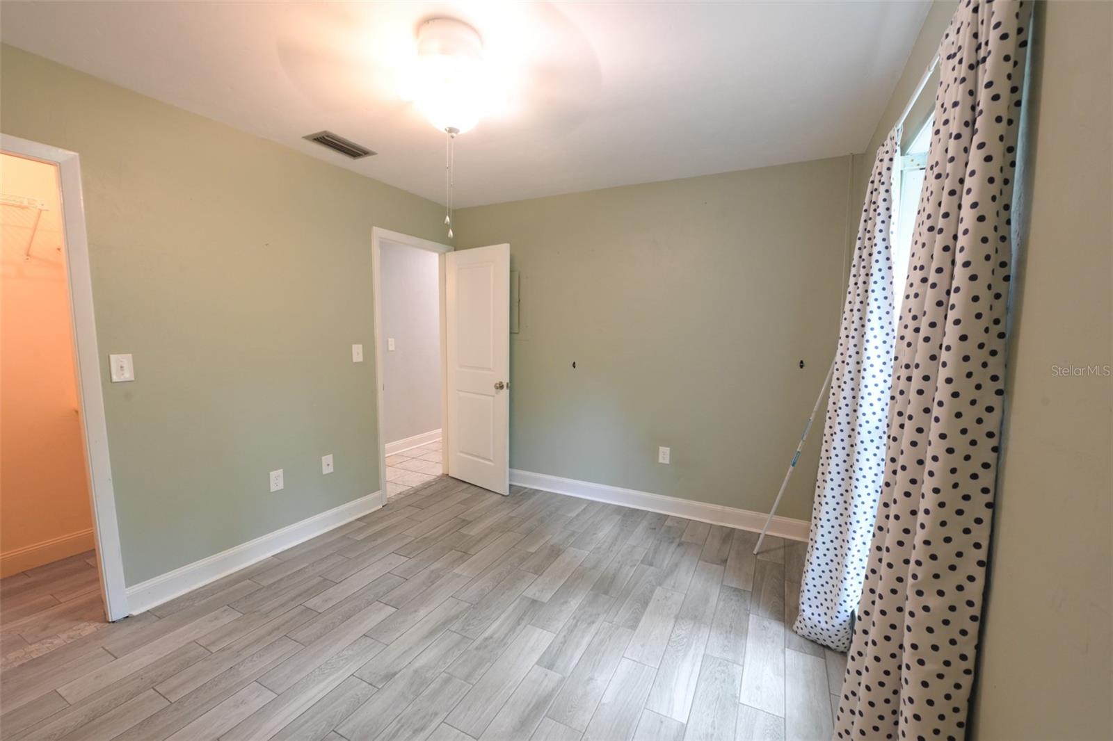 WOODLANDS SUB THE - Residential