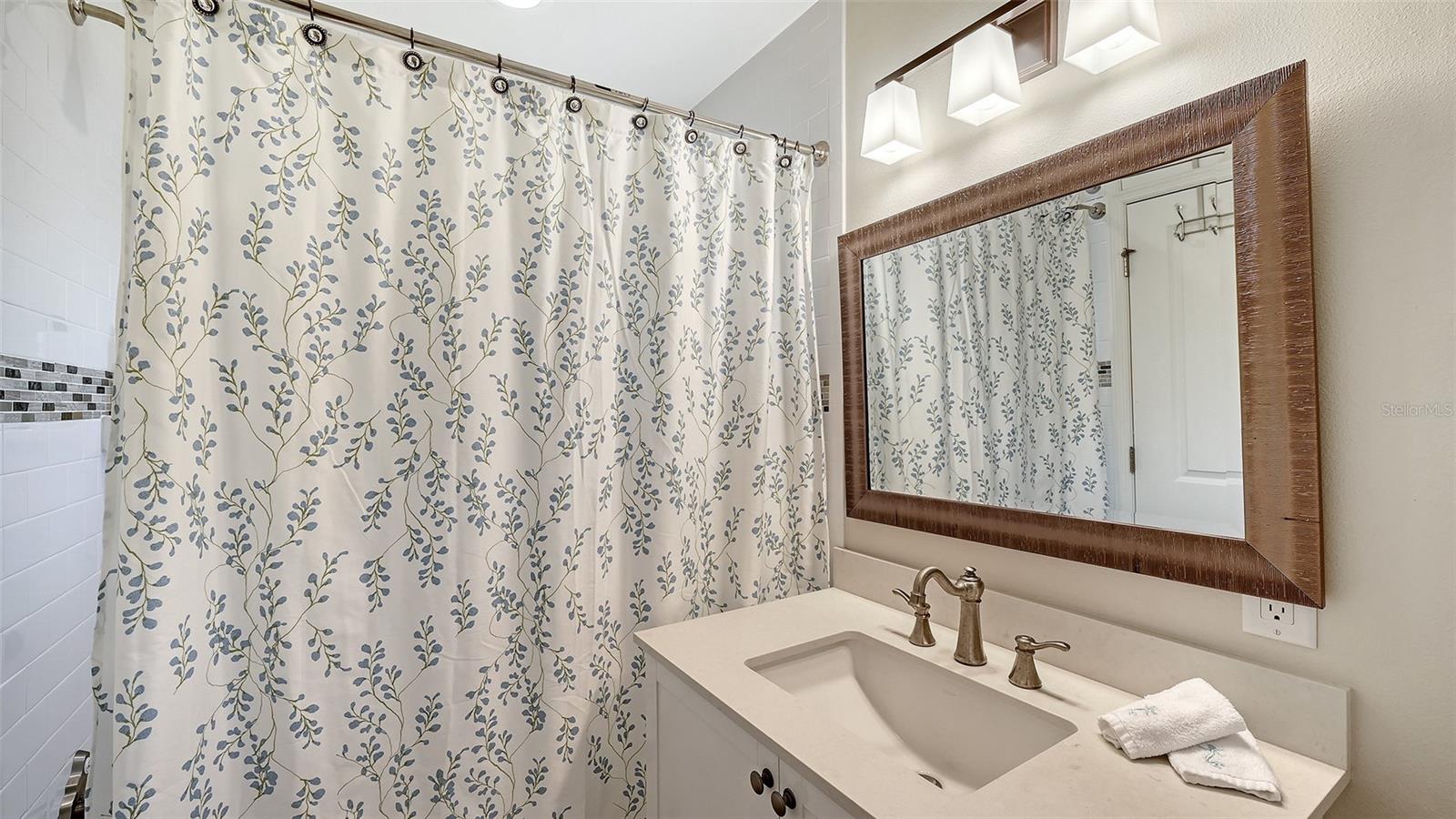JOHNSON ESTATES - Residential