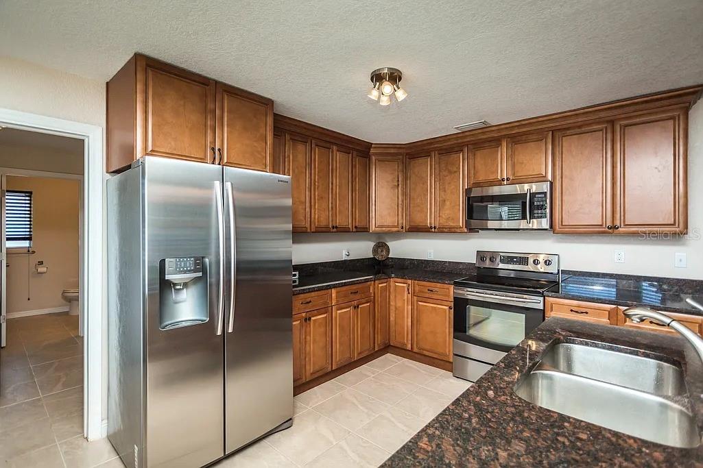 OAKHURST GROVES - Residential