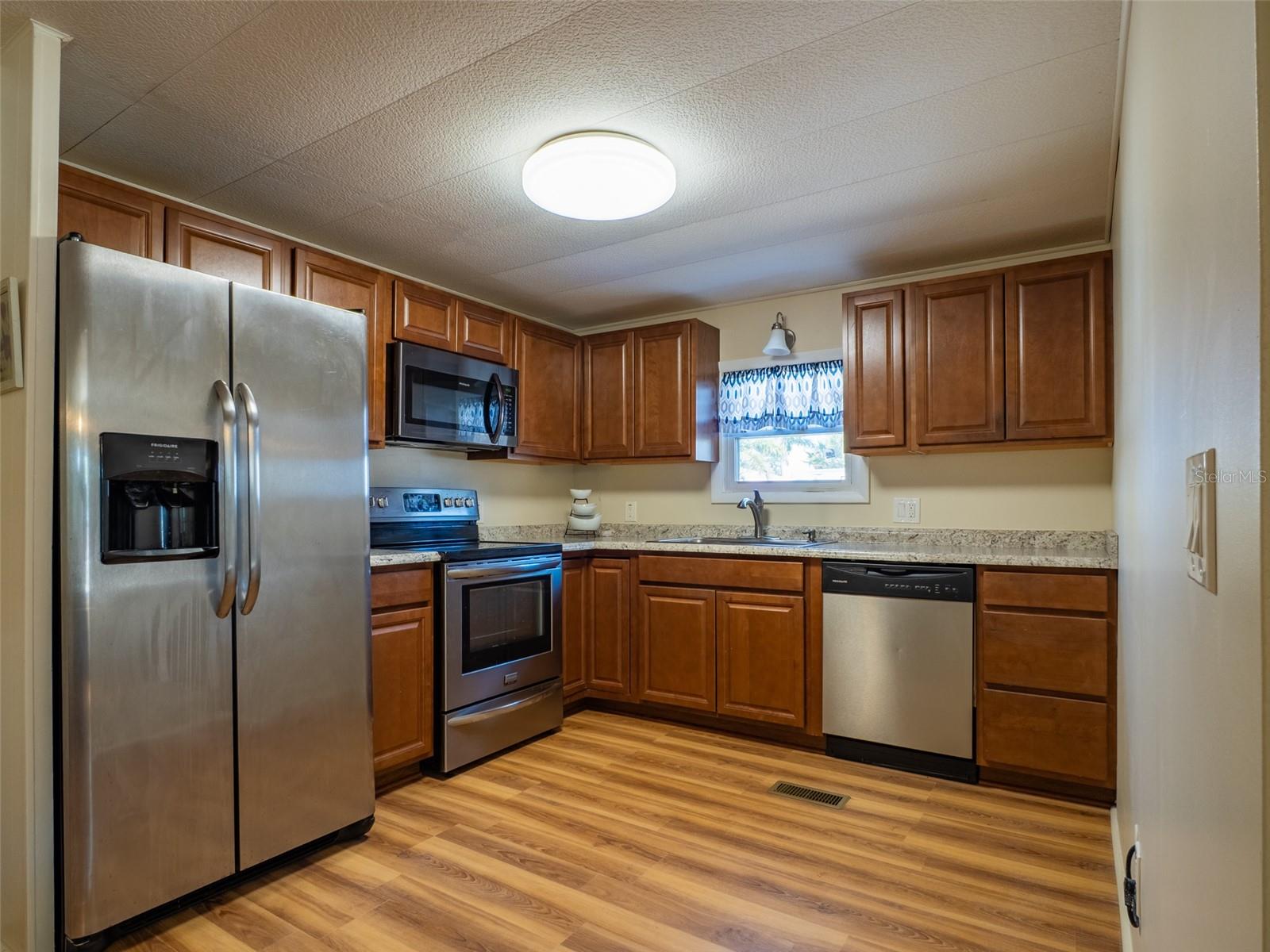 LAKE SEMINOLE ESTATES MOBILE HOME PARK UNREC - Residential