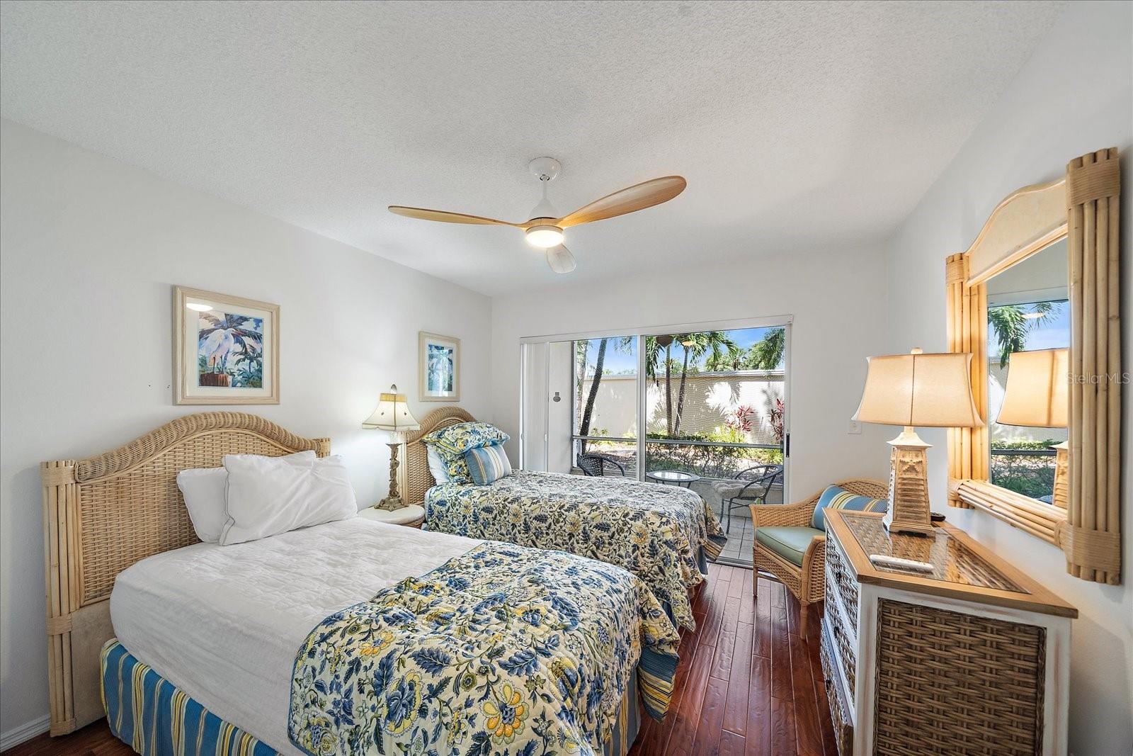 FARMINGTON VISTAS - Residential