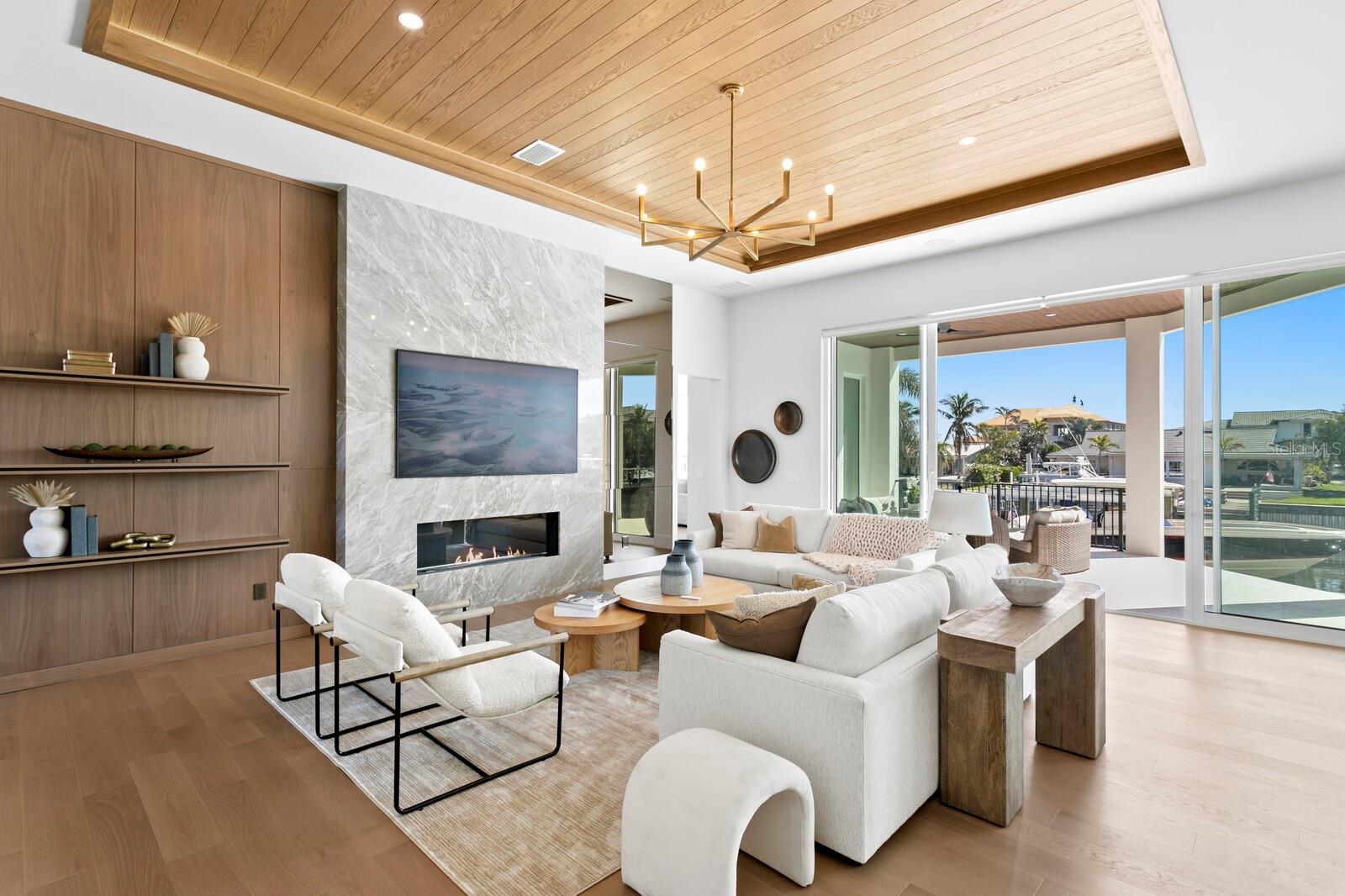 VENETIAN ISLES - Residential