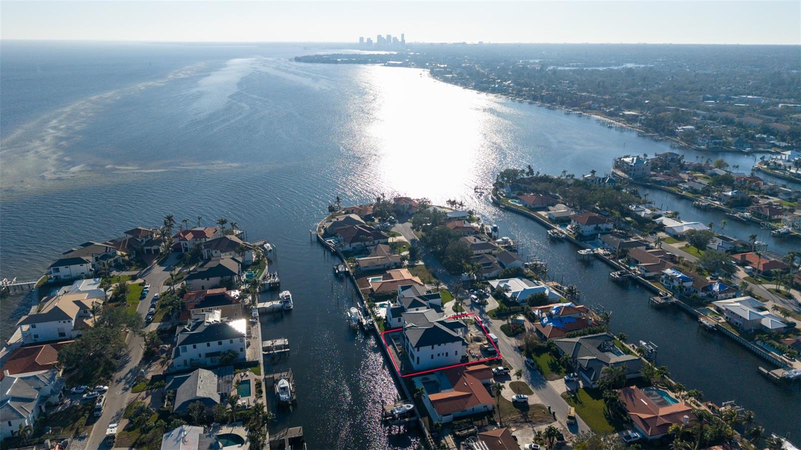 VENETIAN ISLES - Residential