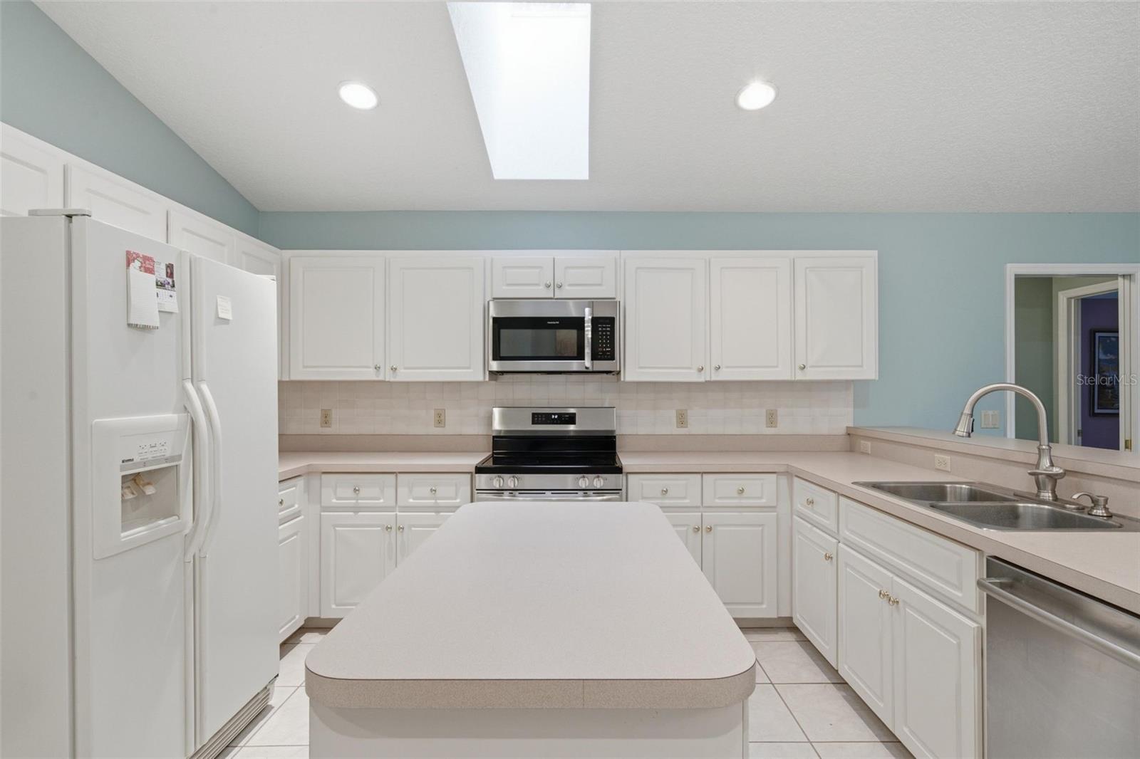 CAMBRIDGE GREENS CITRUS HILLS - Residential