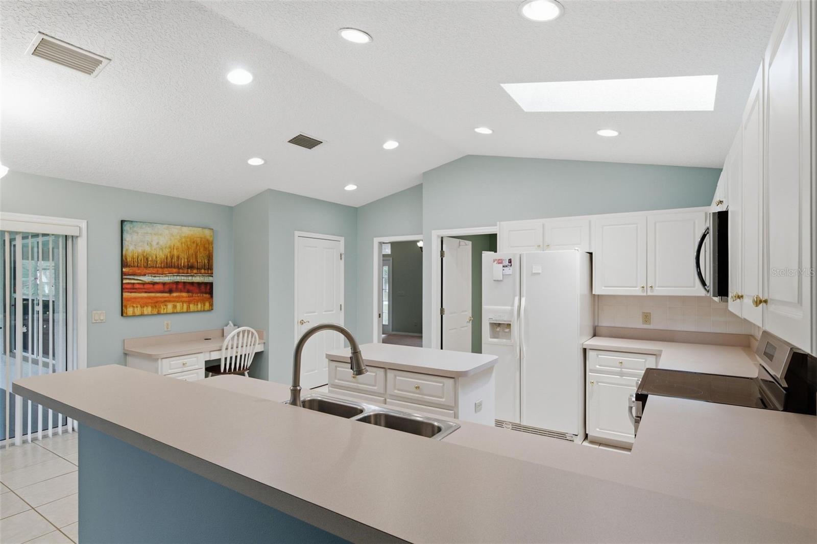 CAMBRIDGE GREENS CITRUS HILLS - Residential