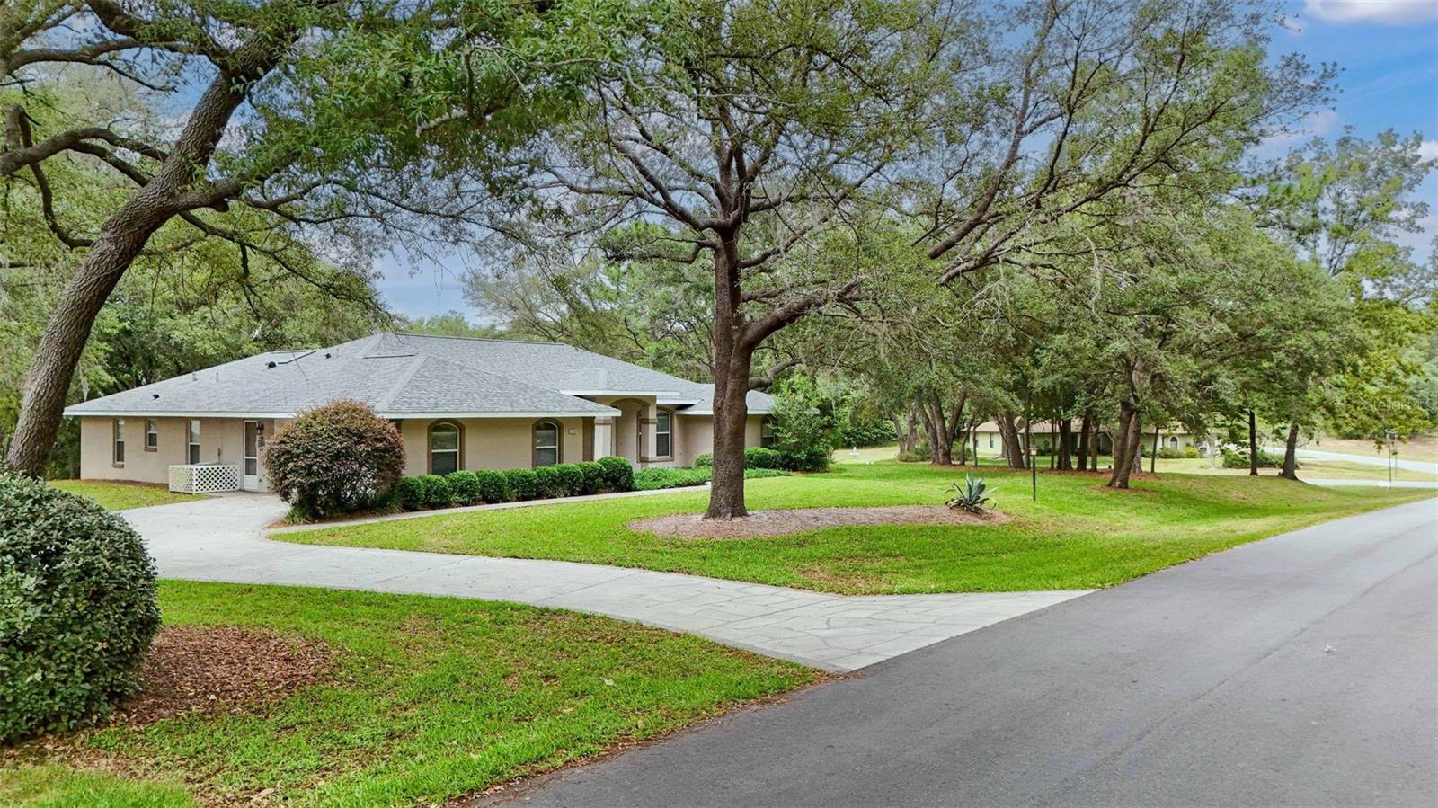 CAMBRIDGE GREENS CITRUS HILLS - Residential