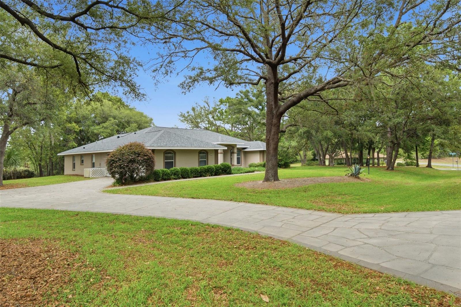 CAMBRIDGE GREENS CITRUS HILLS - Residential