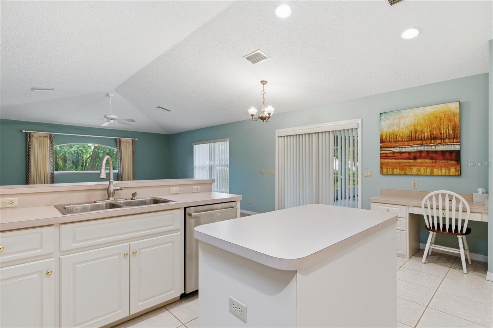 CAMBRIDGE GREENS CITRUS HILLS - Residential
