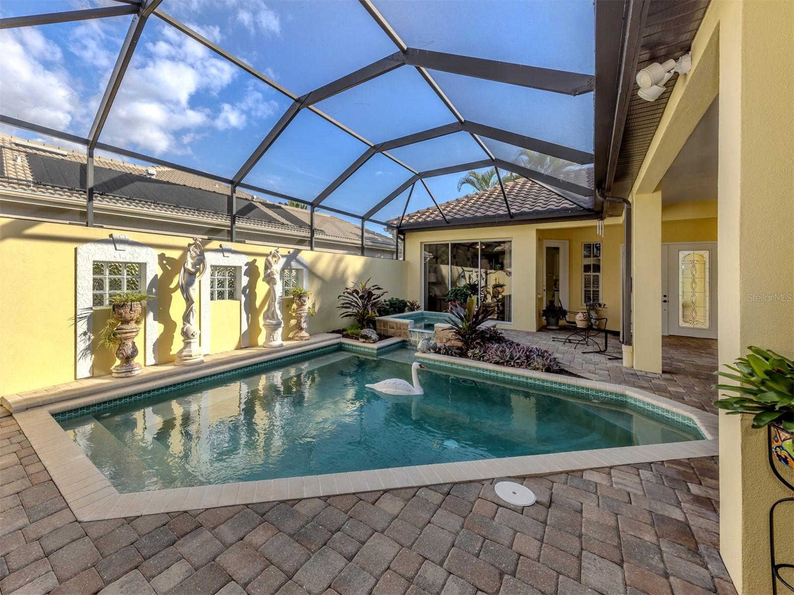 VENICE GOLF & COUNTRY CLUB - Residential