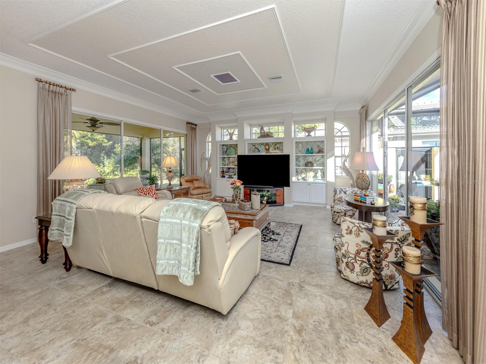 VENICE GOLF & COUNTRY CLUB - Residential