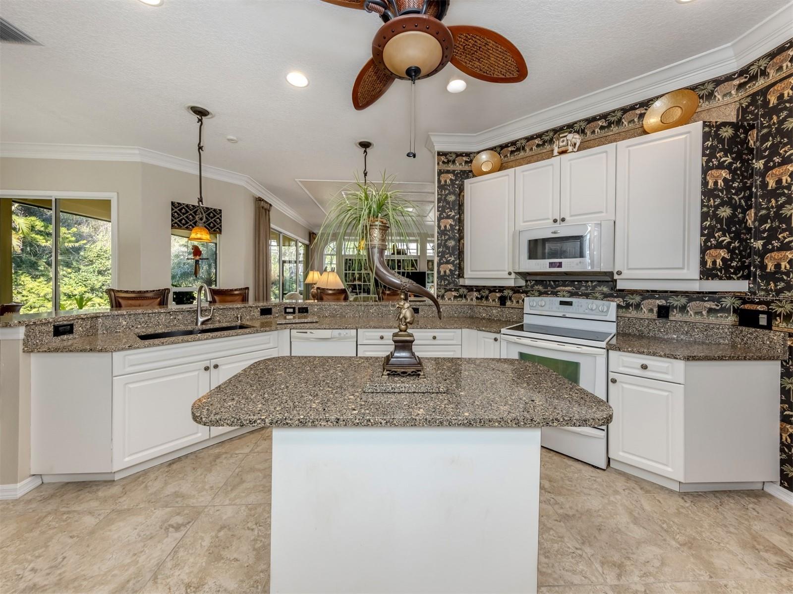 VENICE GOLF & COUNTRY CLUB - Residential