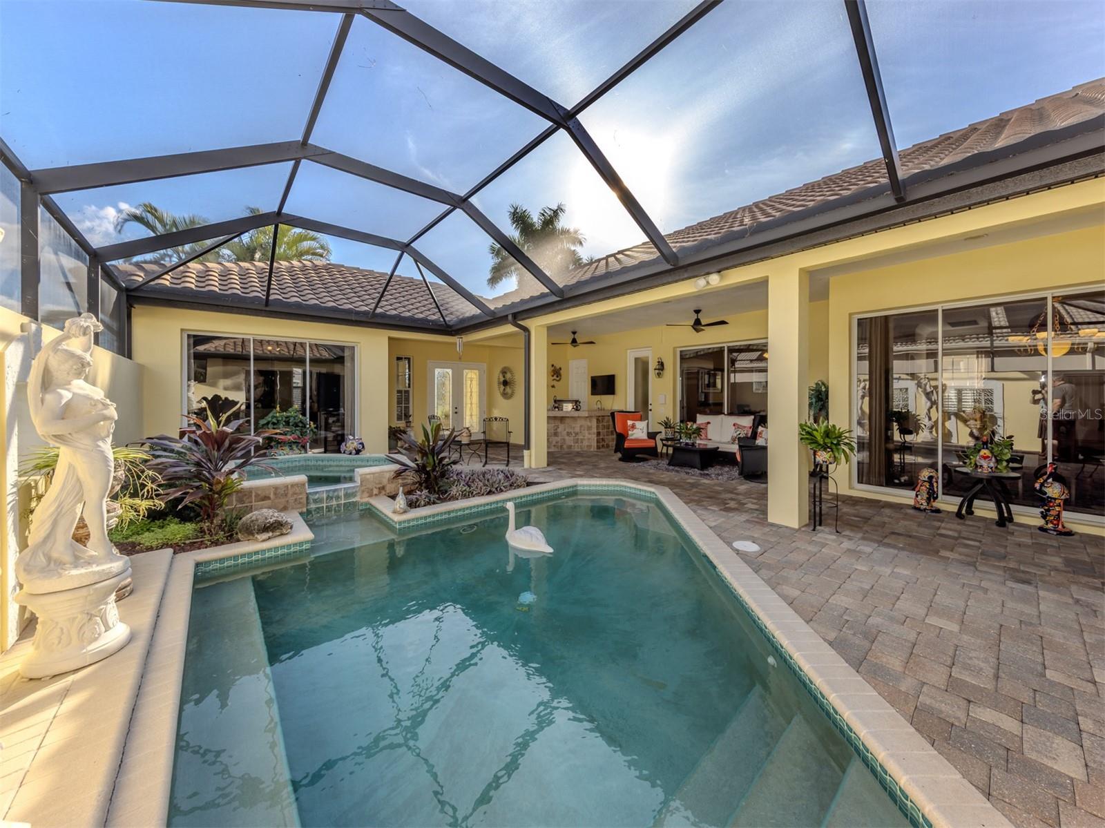 VENICE GOLF & COUNTRY CLUB - Residential