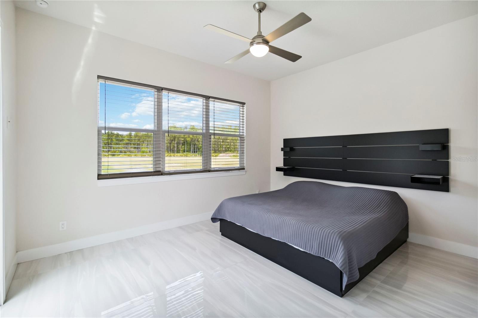 SWEETWATER UN 1 - Residential