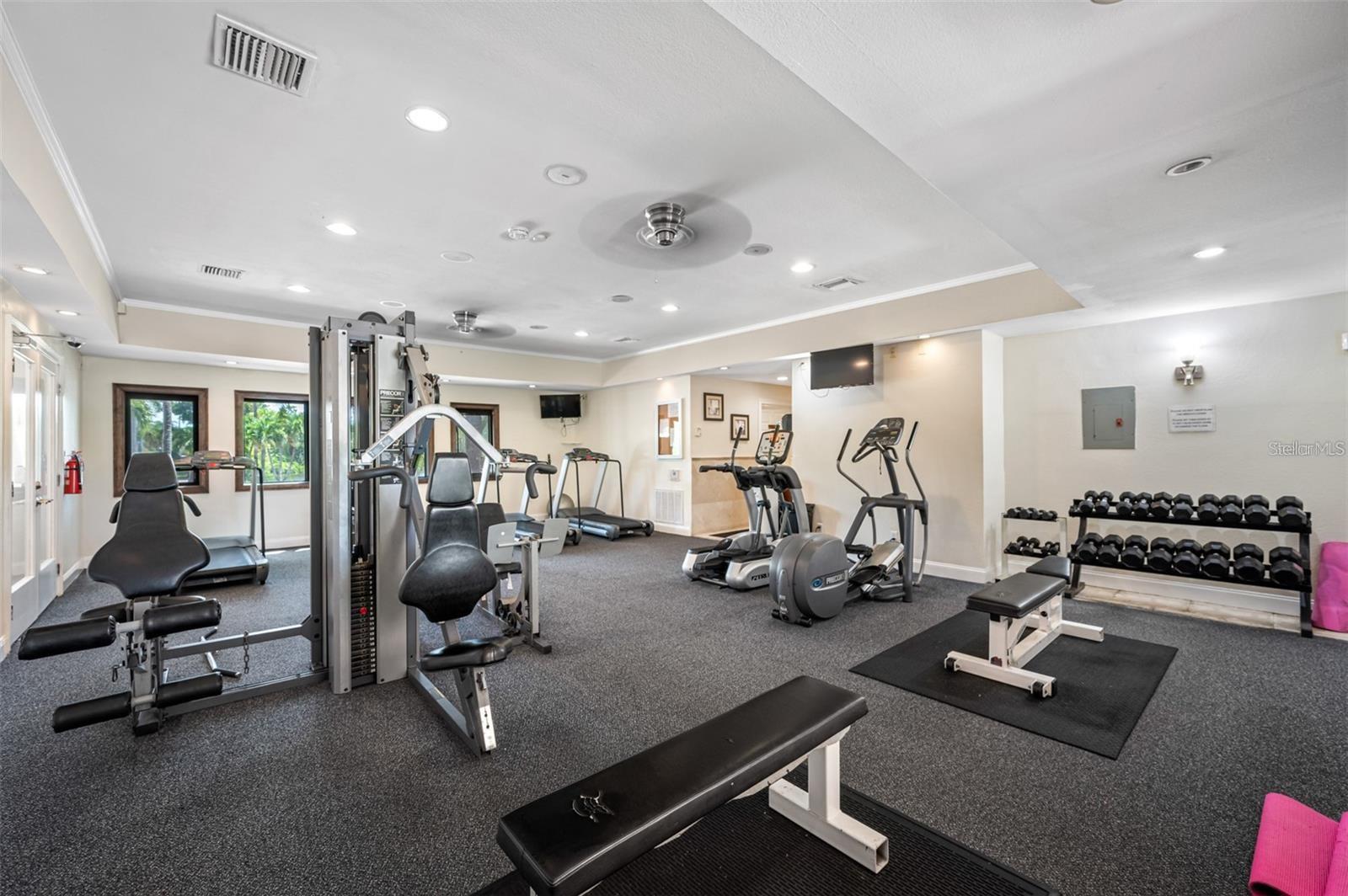 ITOPIA PRIVATE RESIDENCES CONDO - Residential Lease
