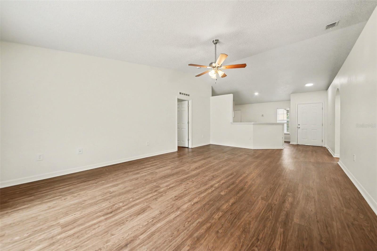 MINNEOLA PINE BLUFF PH 01 LT 01 ORB 2020 - Residential