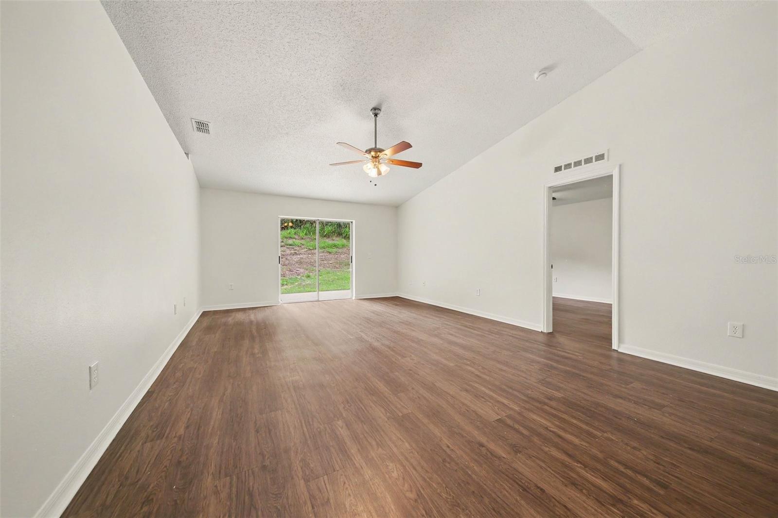 MINNEOLA PINE BLUFF PH 01 LT 01 ORB 2020 - Residential