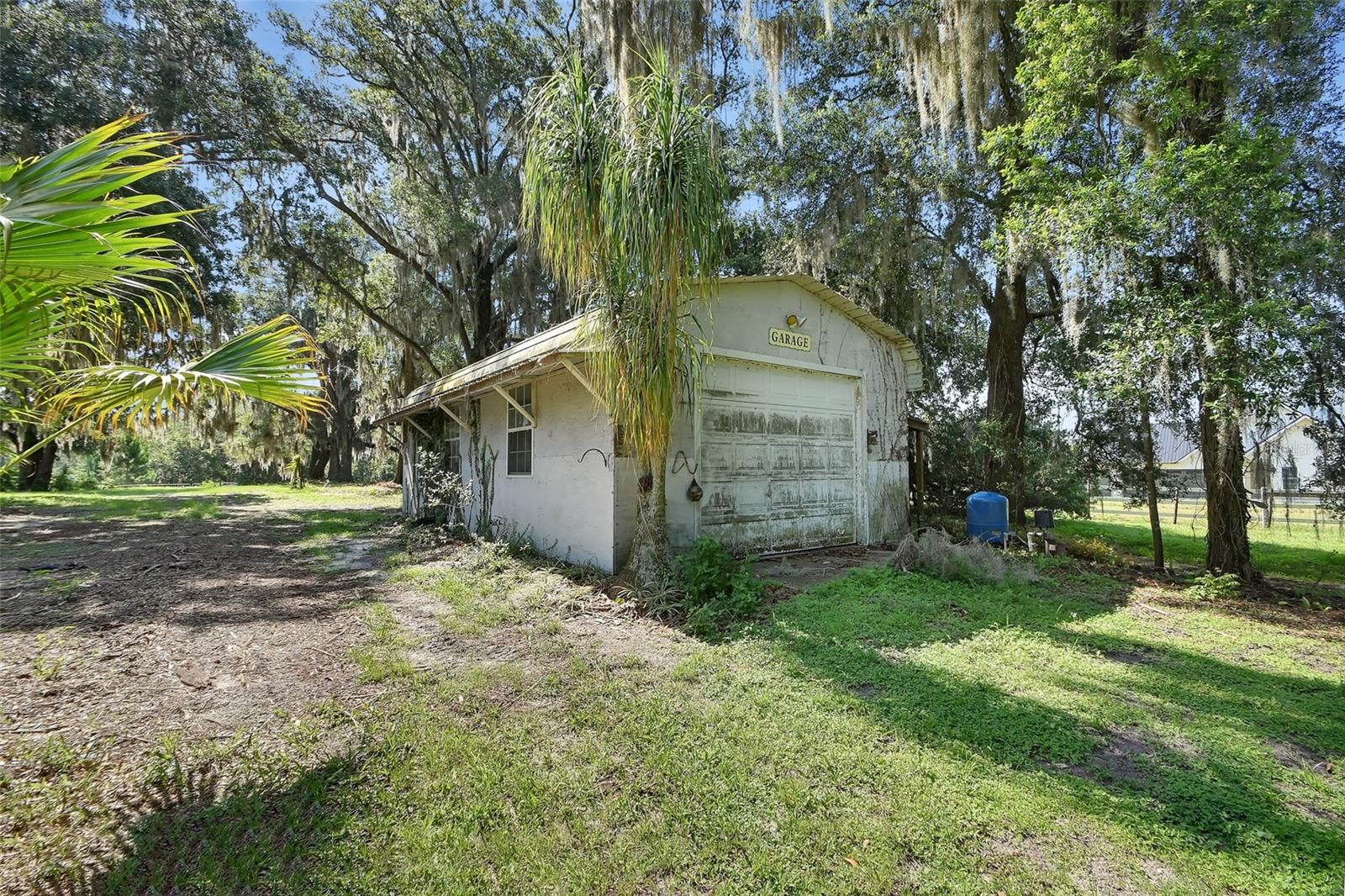 ACREAGE IN 8104 - Residential