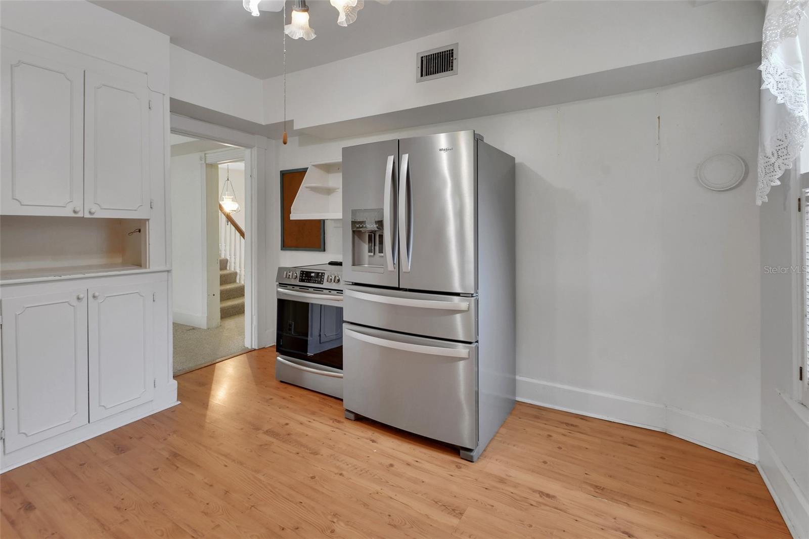 ACREAGE IN 8104 - Residential