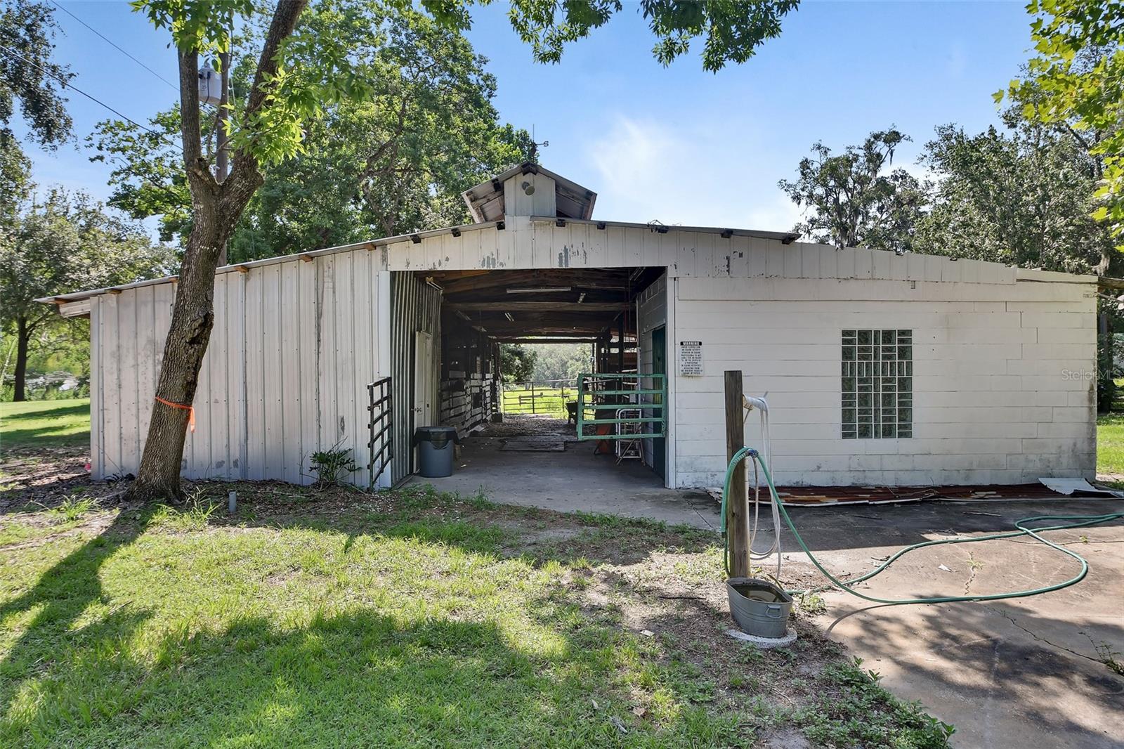 ACREAGE IN 8104 - Residential