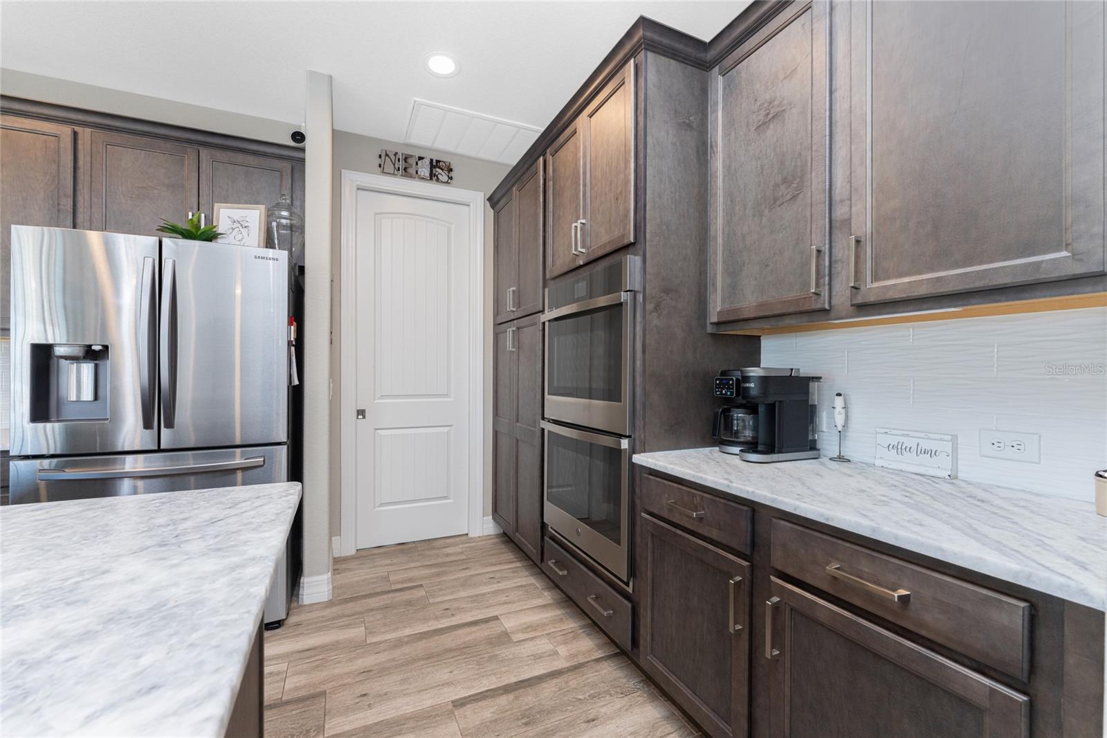 ROTONDA LAKES - Residential