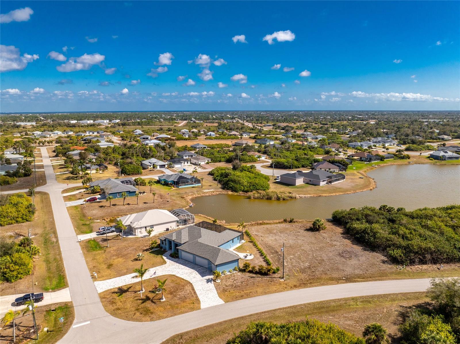 ROTONDA LAKES - Residential