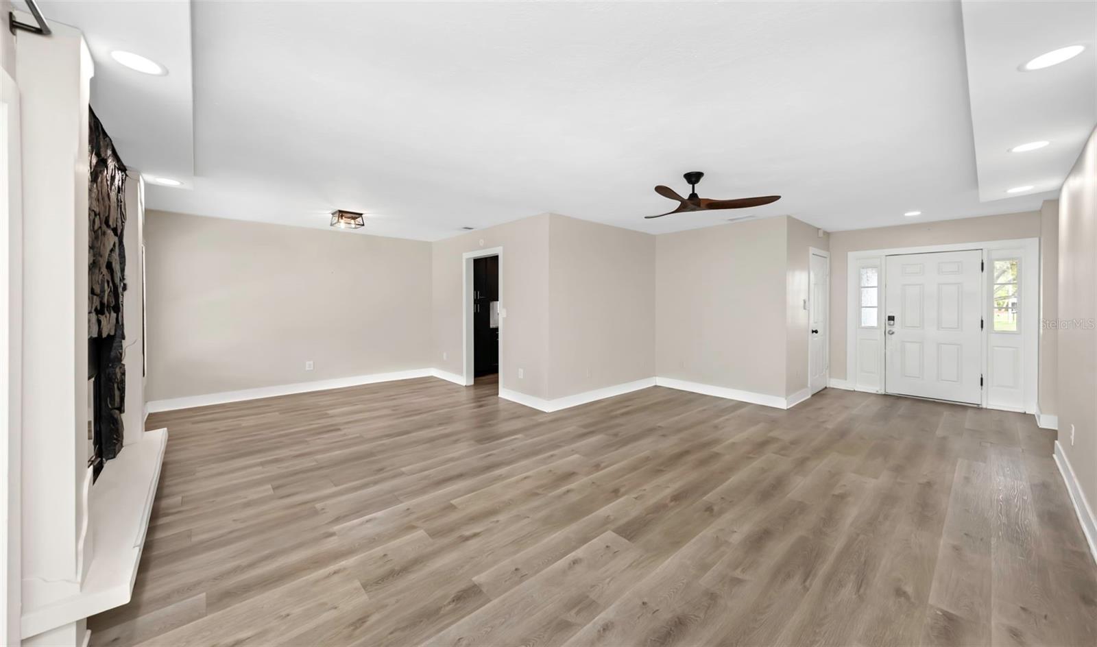 LAKE PADGETT ESTATES - Residential Lease