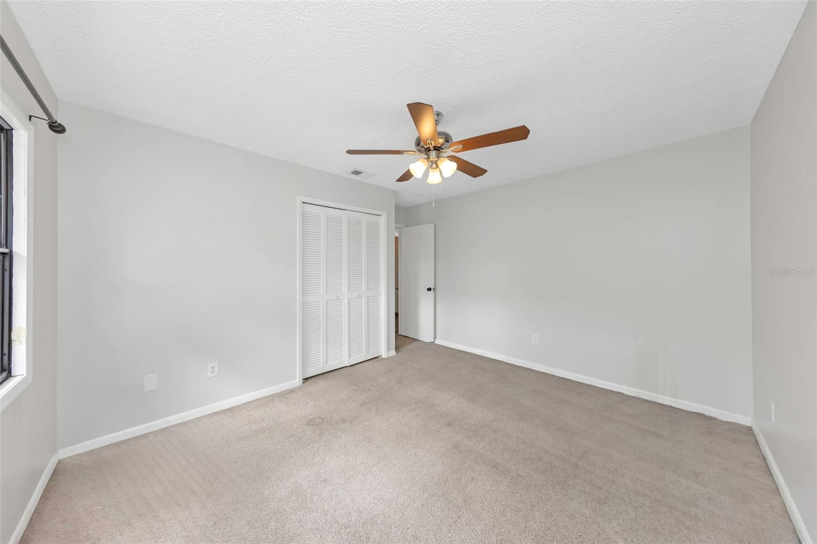 LAKE PADGETT ESTATES - Residential Lease