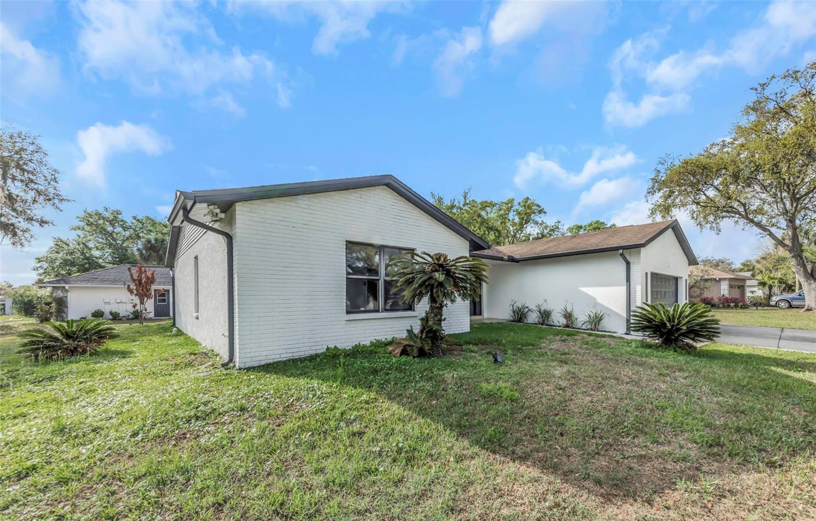 LAKE PADGETT ESTATES - Residential Lease