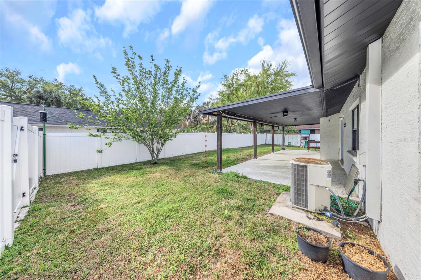 LAKE PADGETT ESTATES - Residential Lease