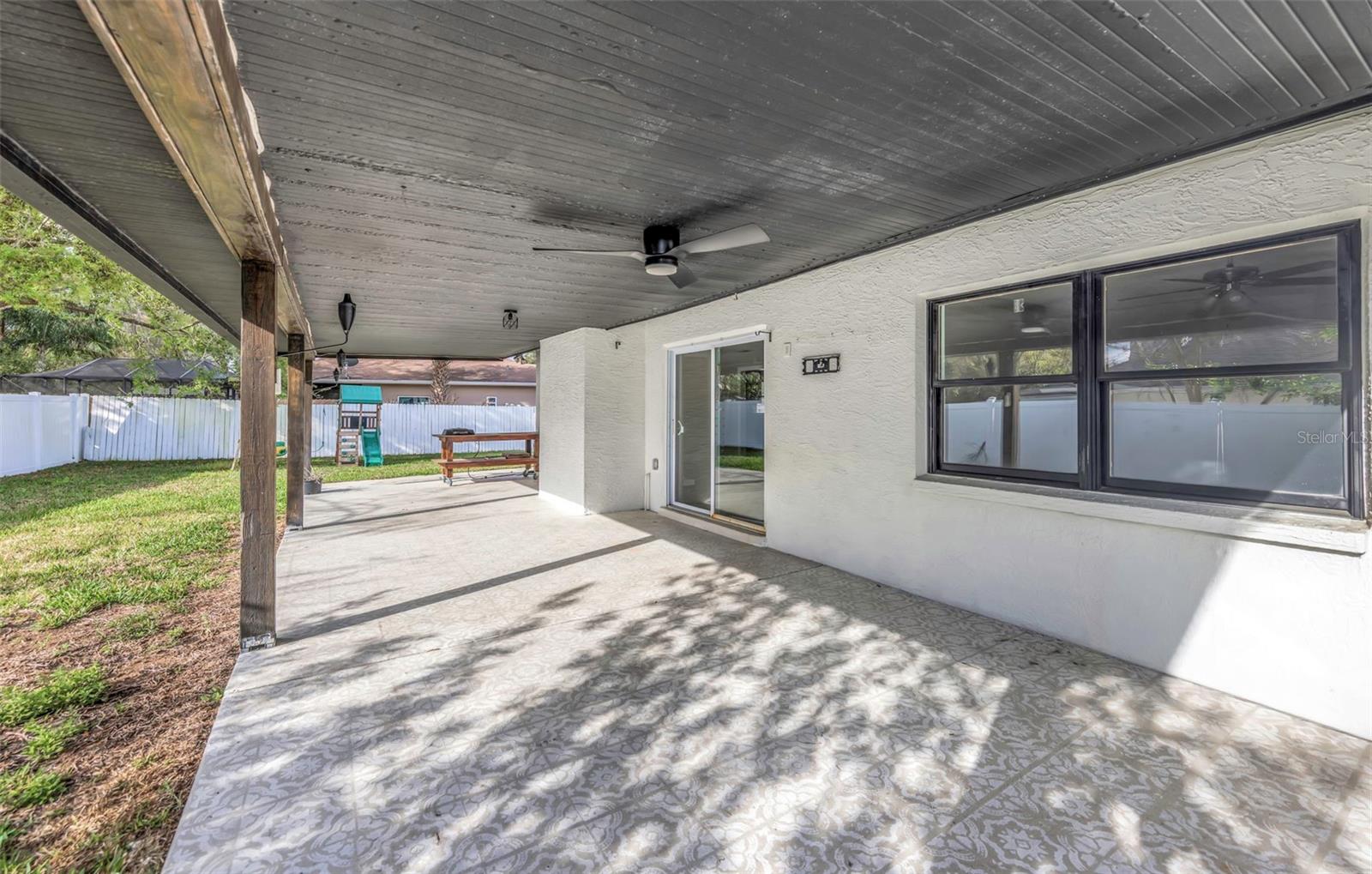 LAKE PADGETT ESTATES - Residential Lease