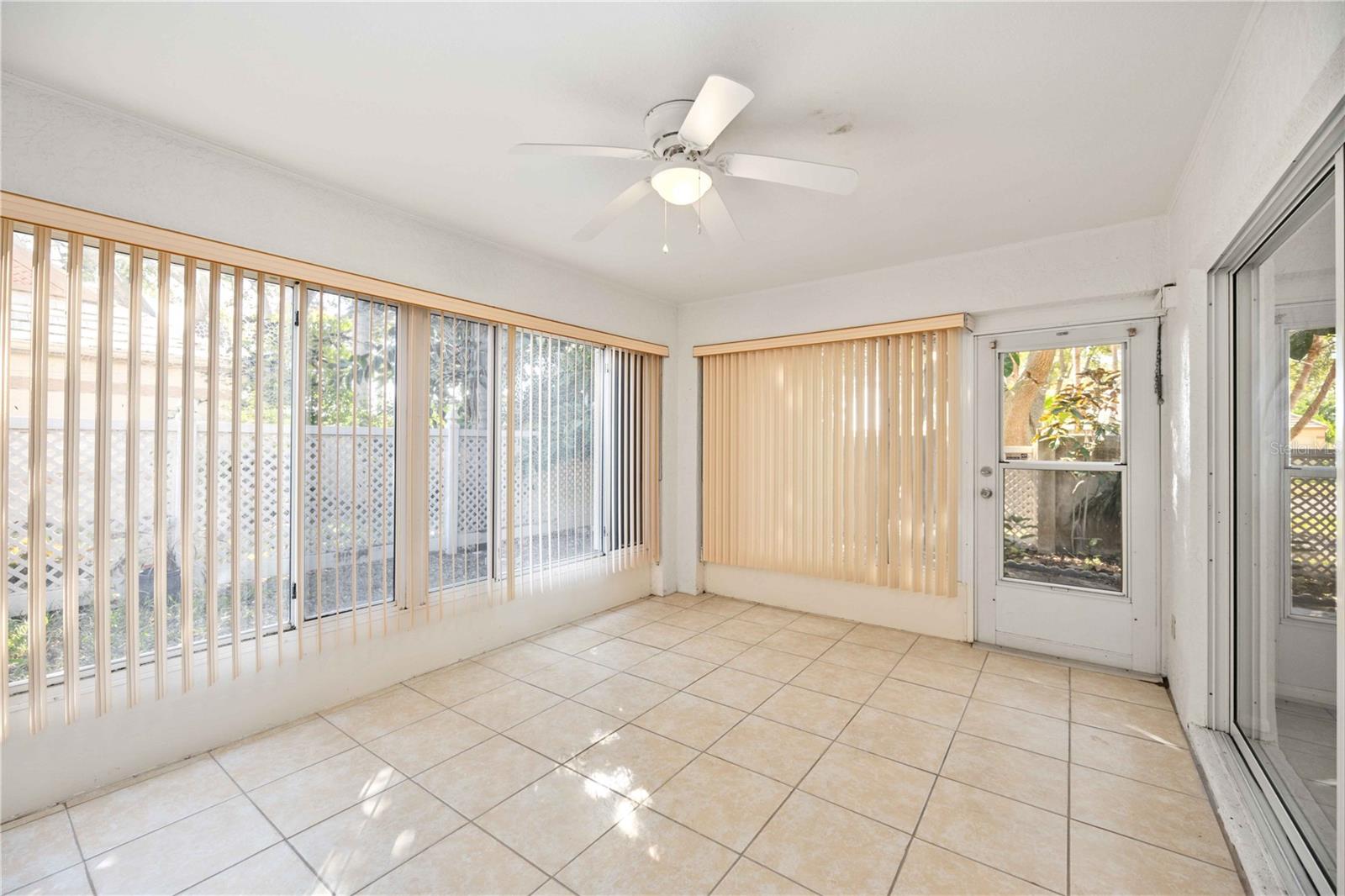 LAKEBRIDGE PH 1 - Residential