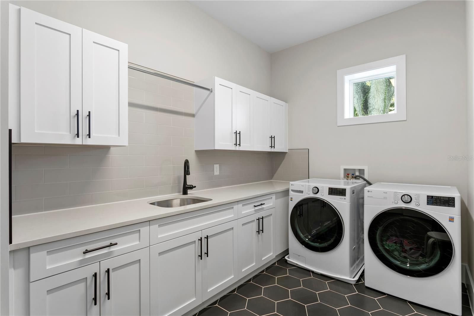 SOUTHLAND SUB OF LT 3 - Residential