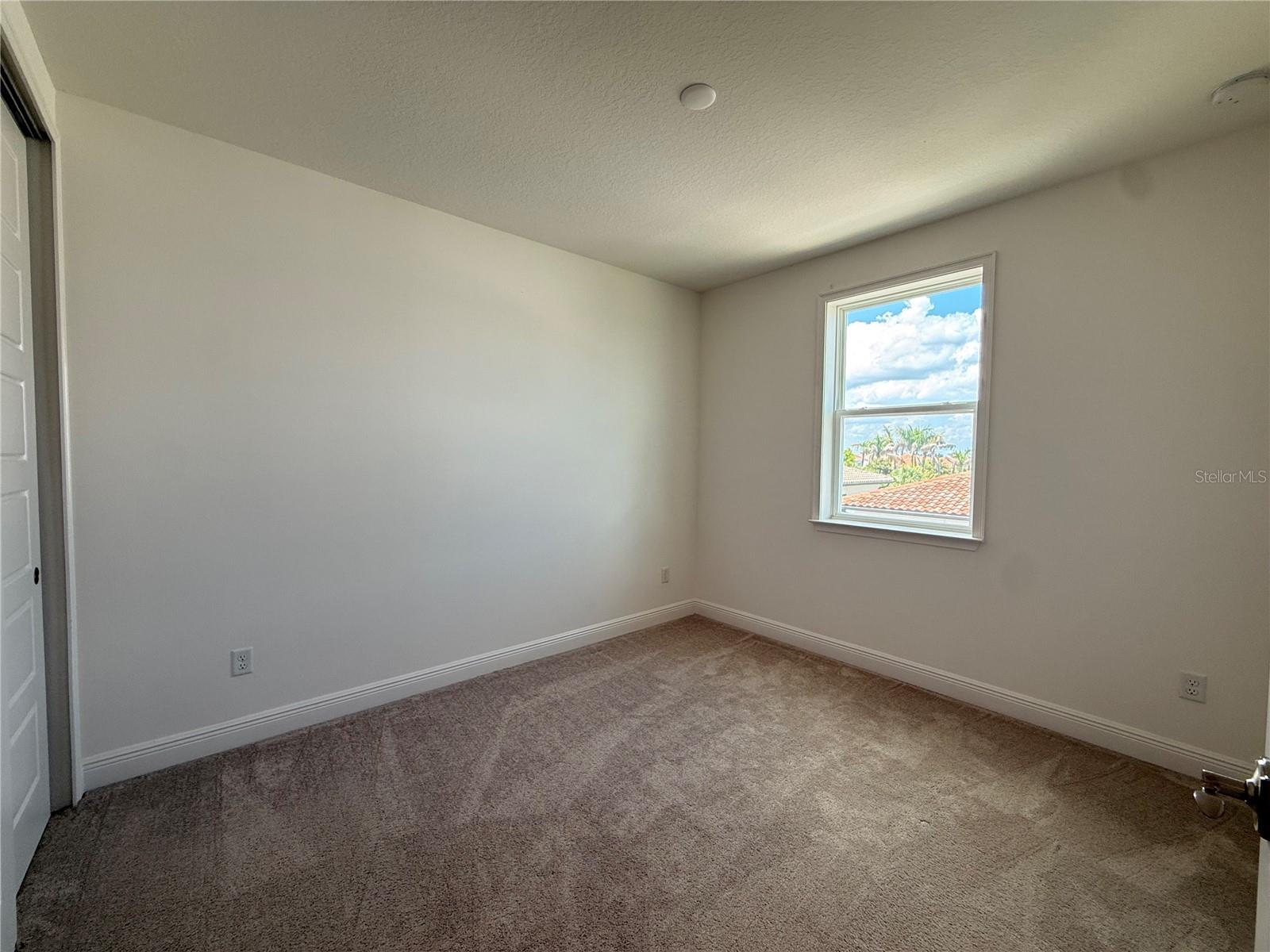 EAGLE CREEK - Residential Lease