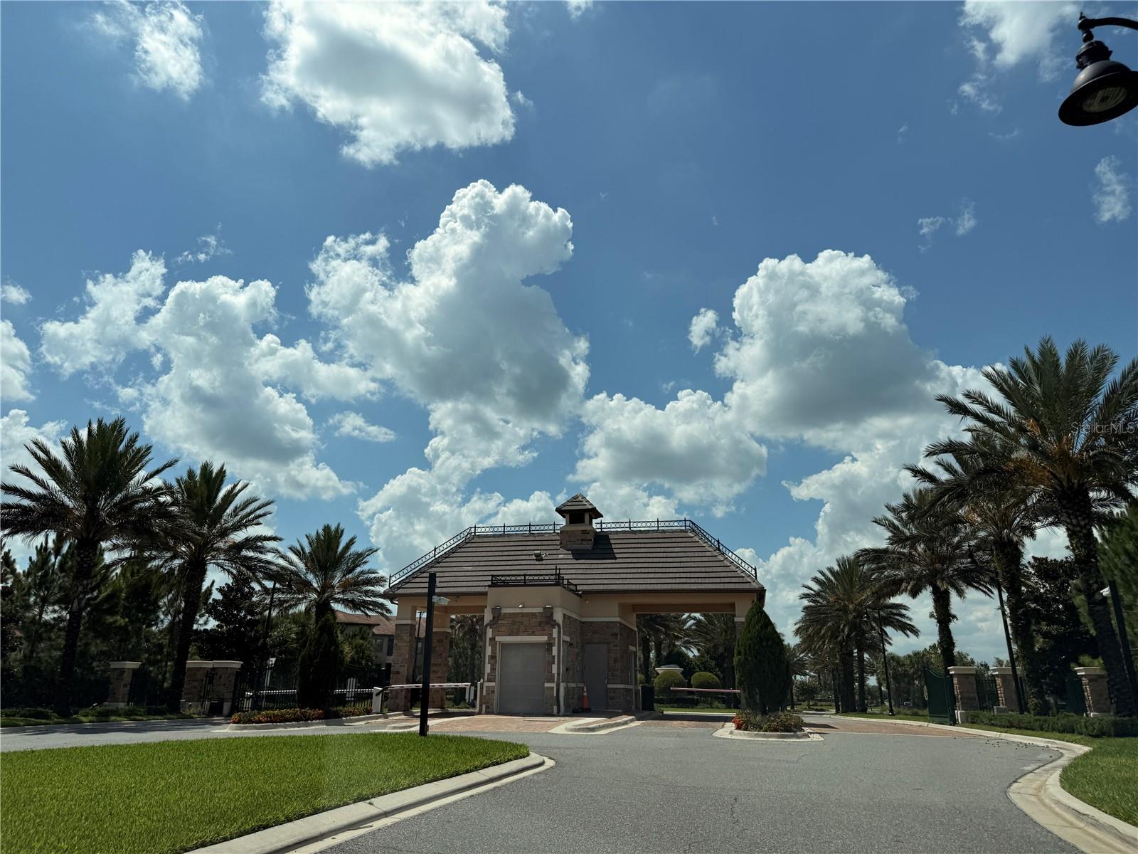 EAGLE CREEK - Residential Lease