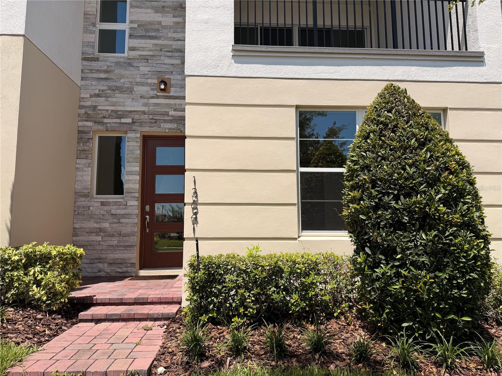 EAGLE CREEK - Residential Lease
