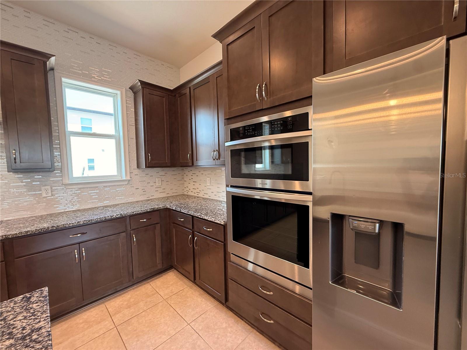 EAGLE CREEK - Residential Lease