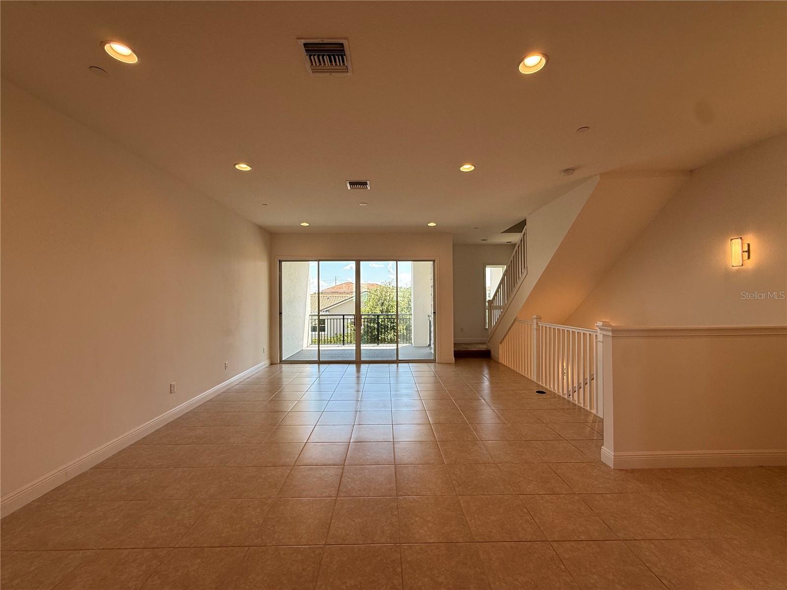 EAGLE CREEK - Residential Lease