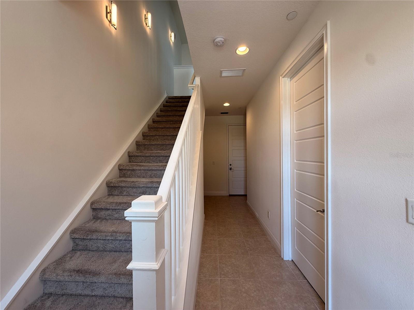 EAGLE CREEK - Residential Lease