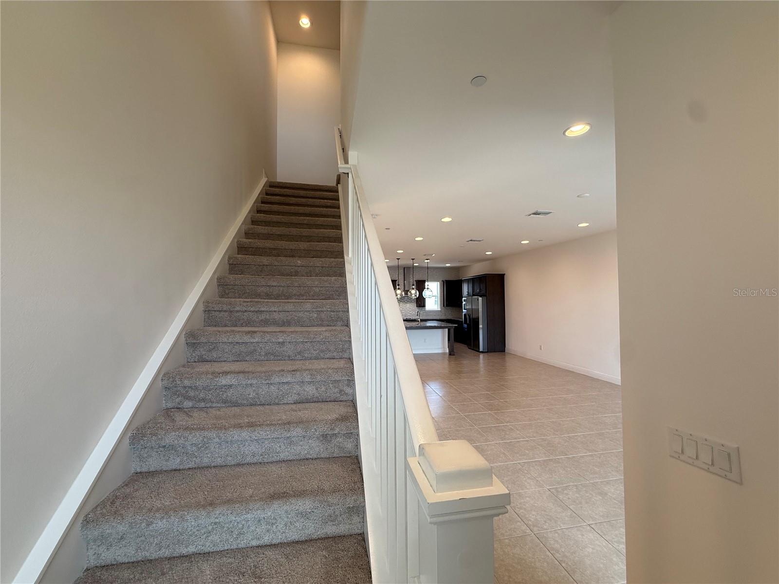 EAGLE CREEK - Residential Lease