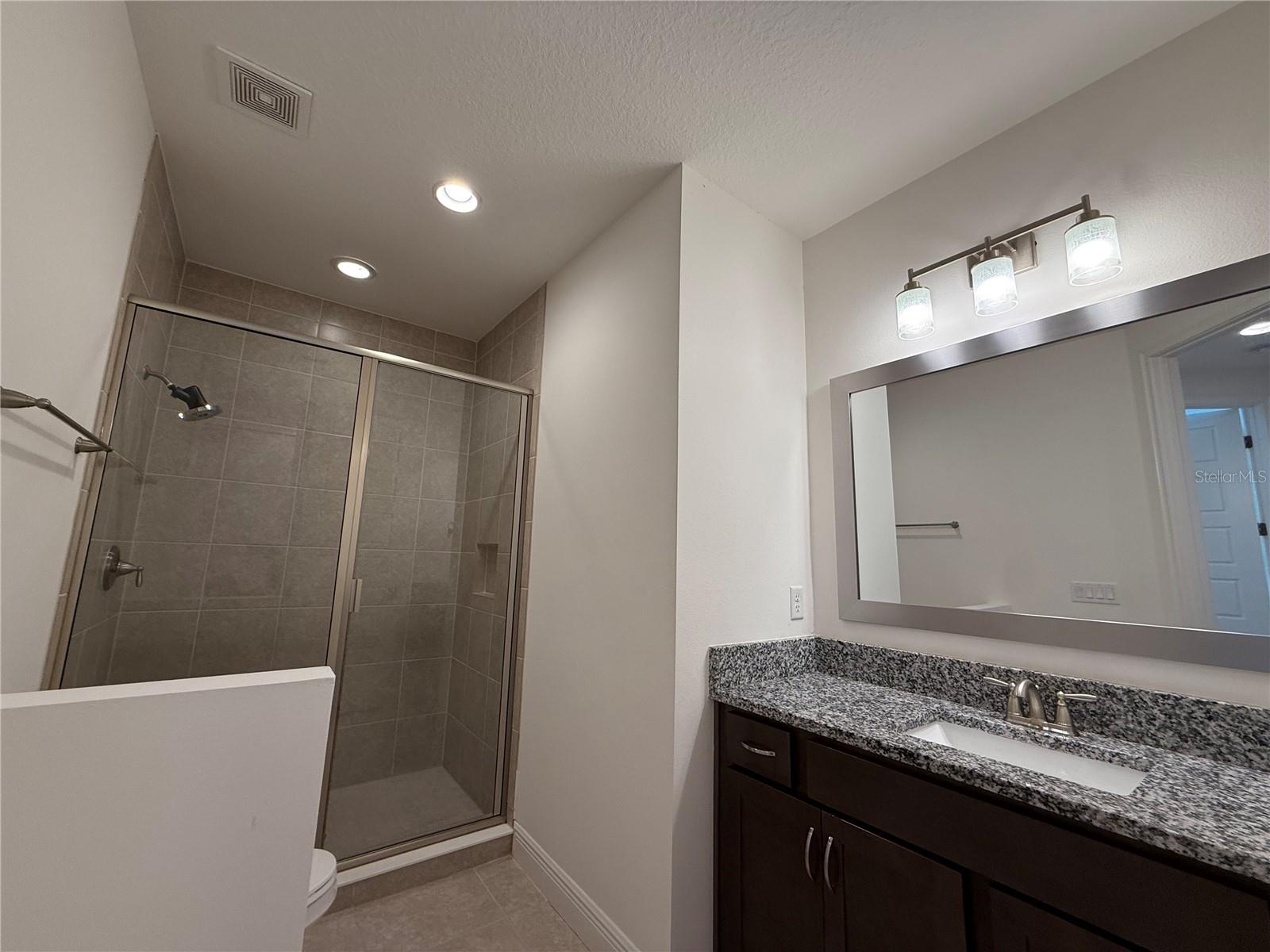 EAGLE CREEK - Residential Lease