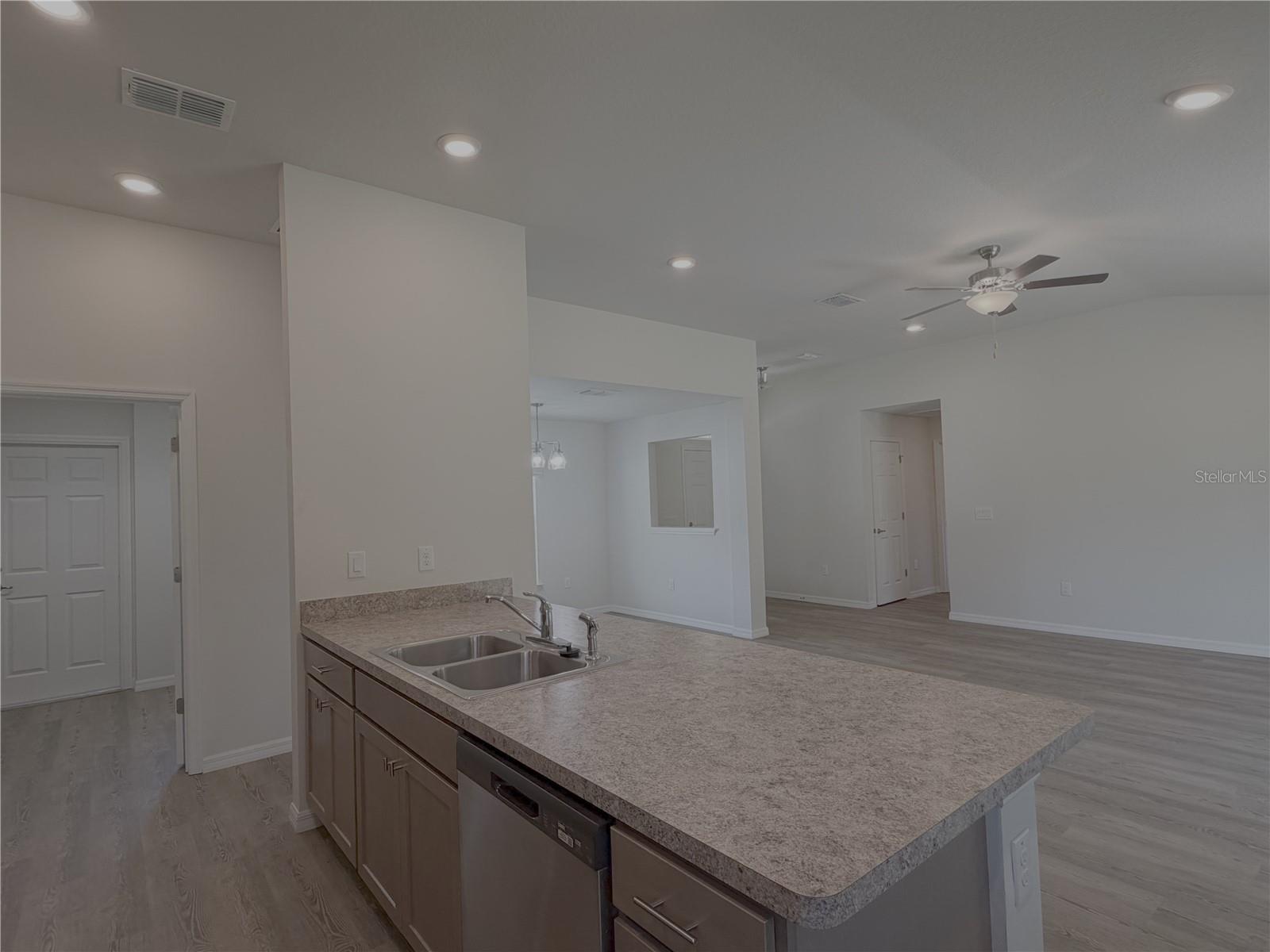 MARION OAKS UN TWELVE - Residential Lease