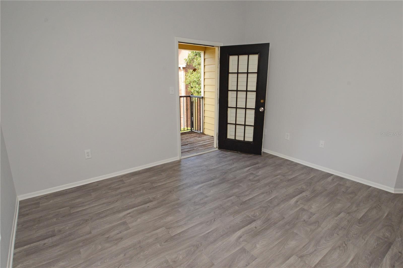 THE GRAND RESERVE CONDO - Residential Lease