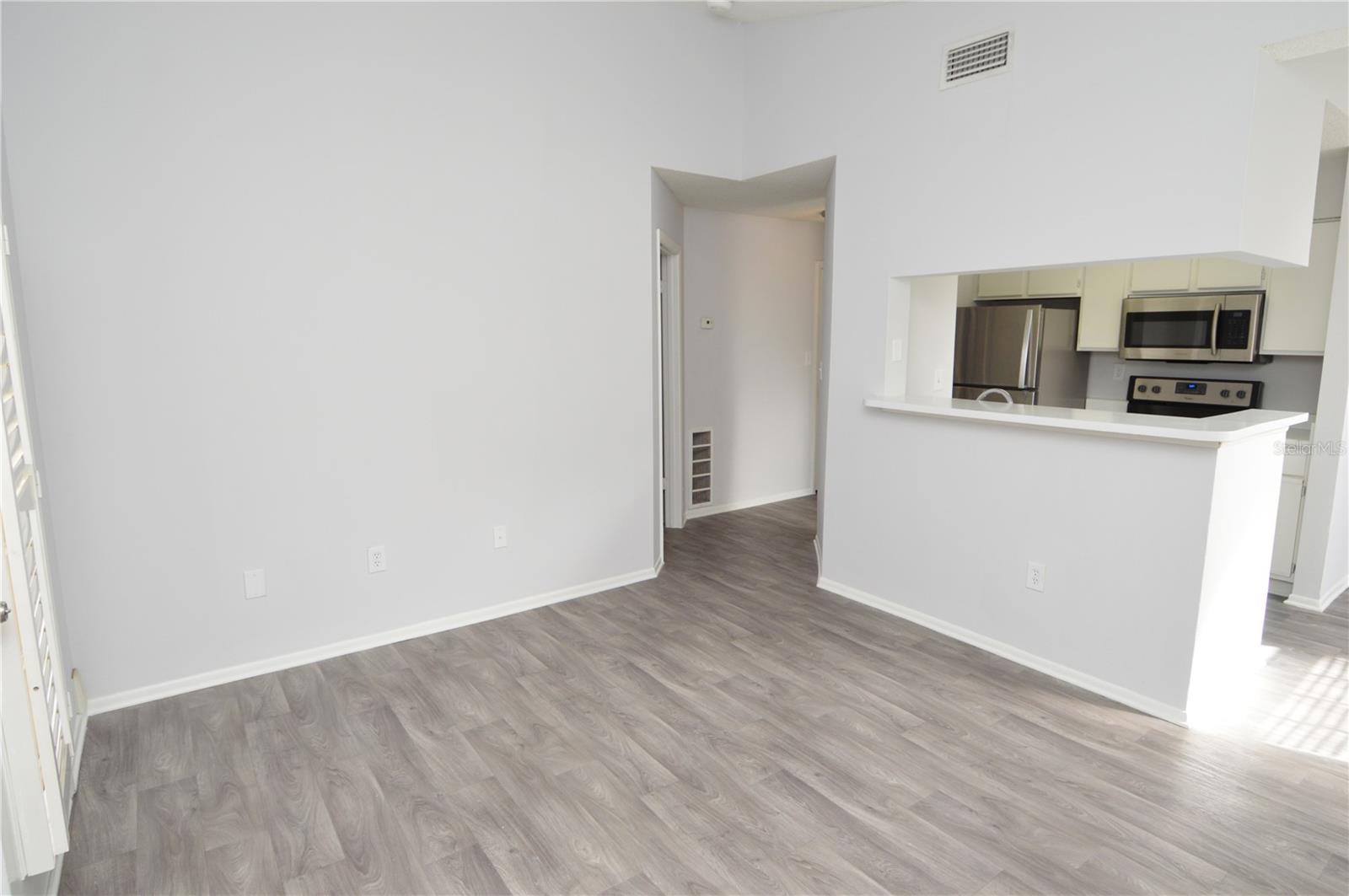 THE GRAND RESERVE CONDO - Residential Lease