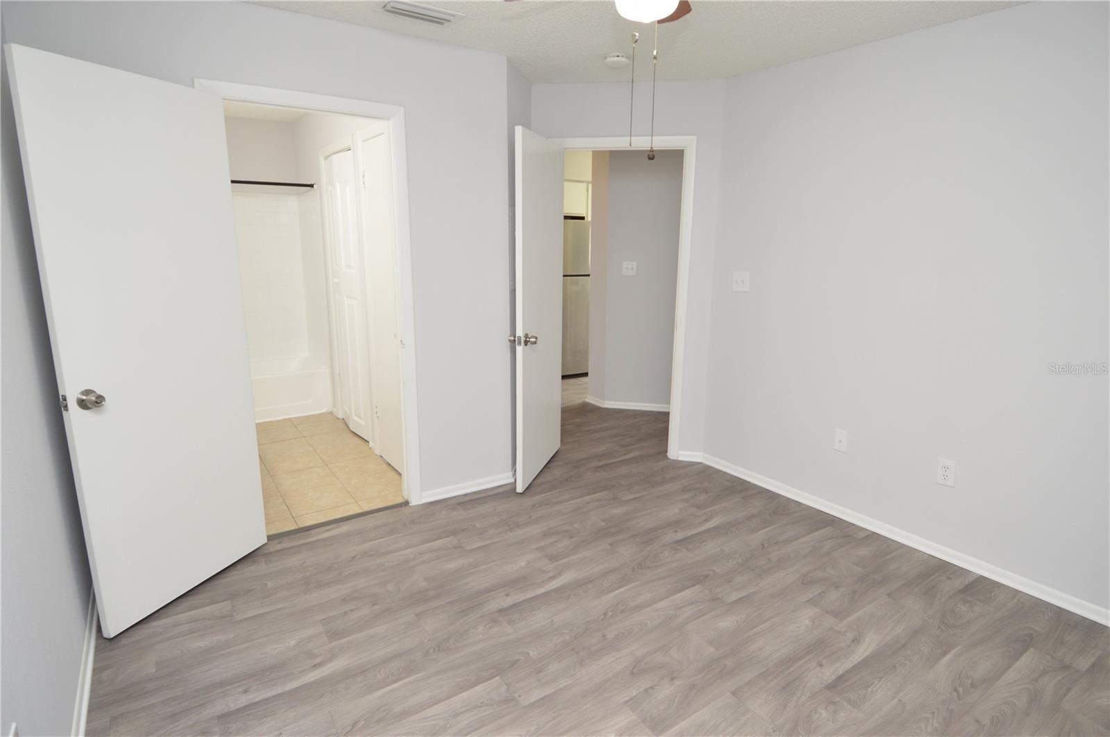 THE GRAND RESERVE CONDO - Residential Lease