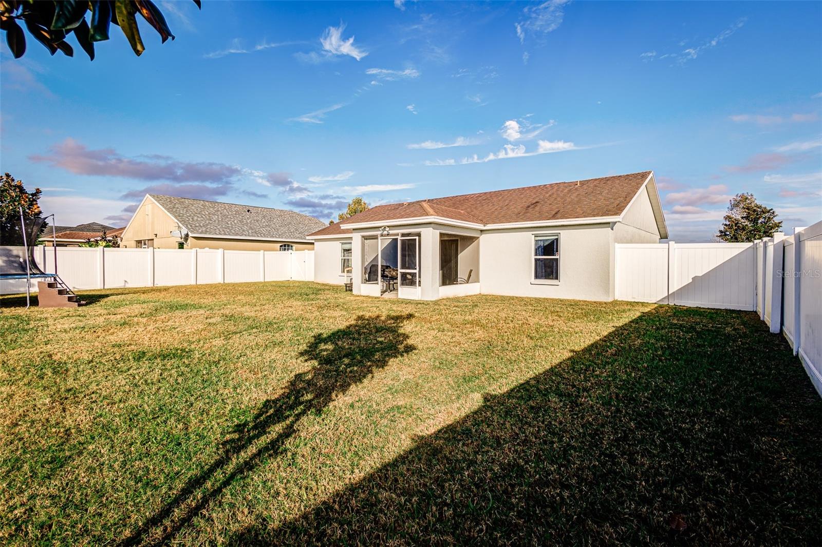 WIND MEADOWS - Residential