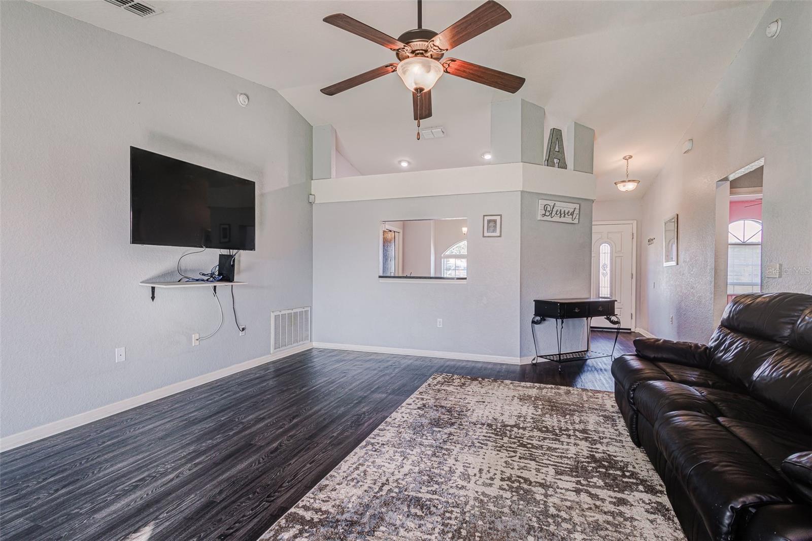 WIND MEADOWS - Residential