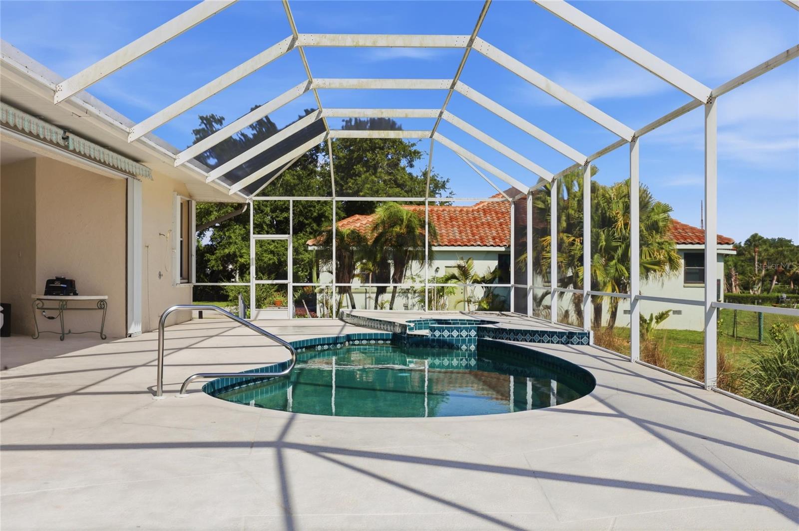 CAPE HAZE WINDWARD - Residential